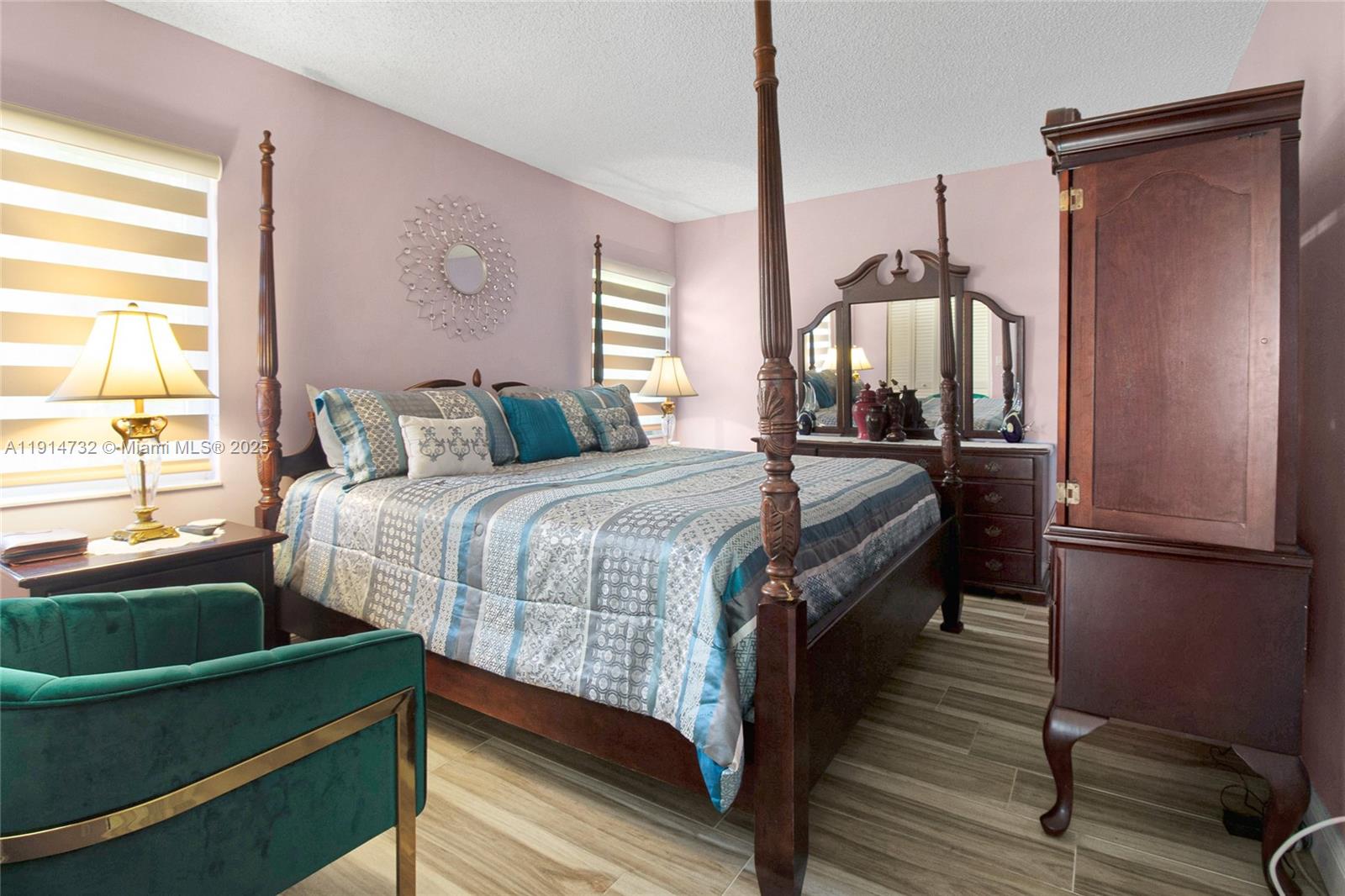 CHAPEL TRAIL REPLAT - Residential