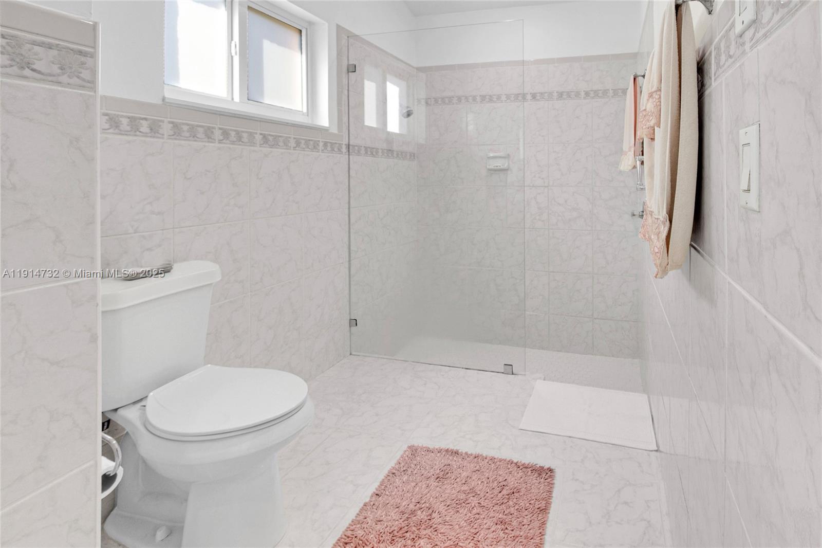 CHAPEL TRAIL REPLAT - Residential