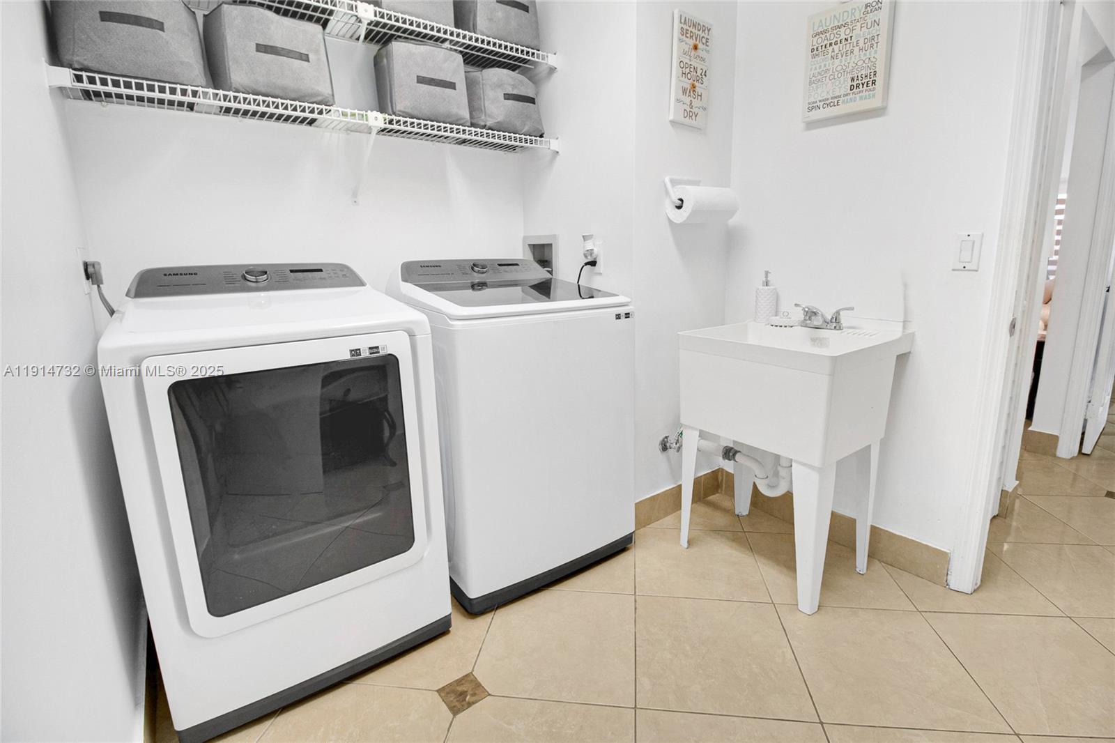 CHAPEL TRAIL REPLAT - Residential