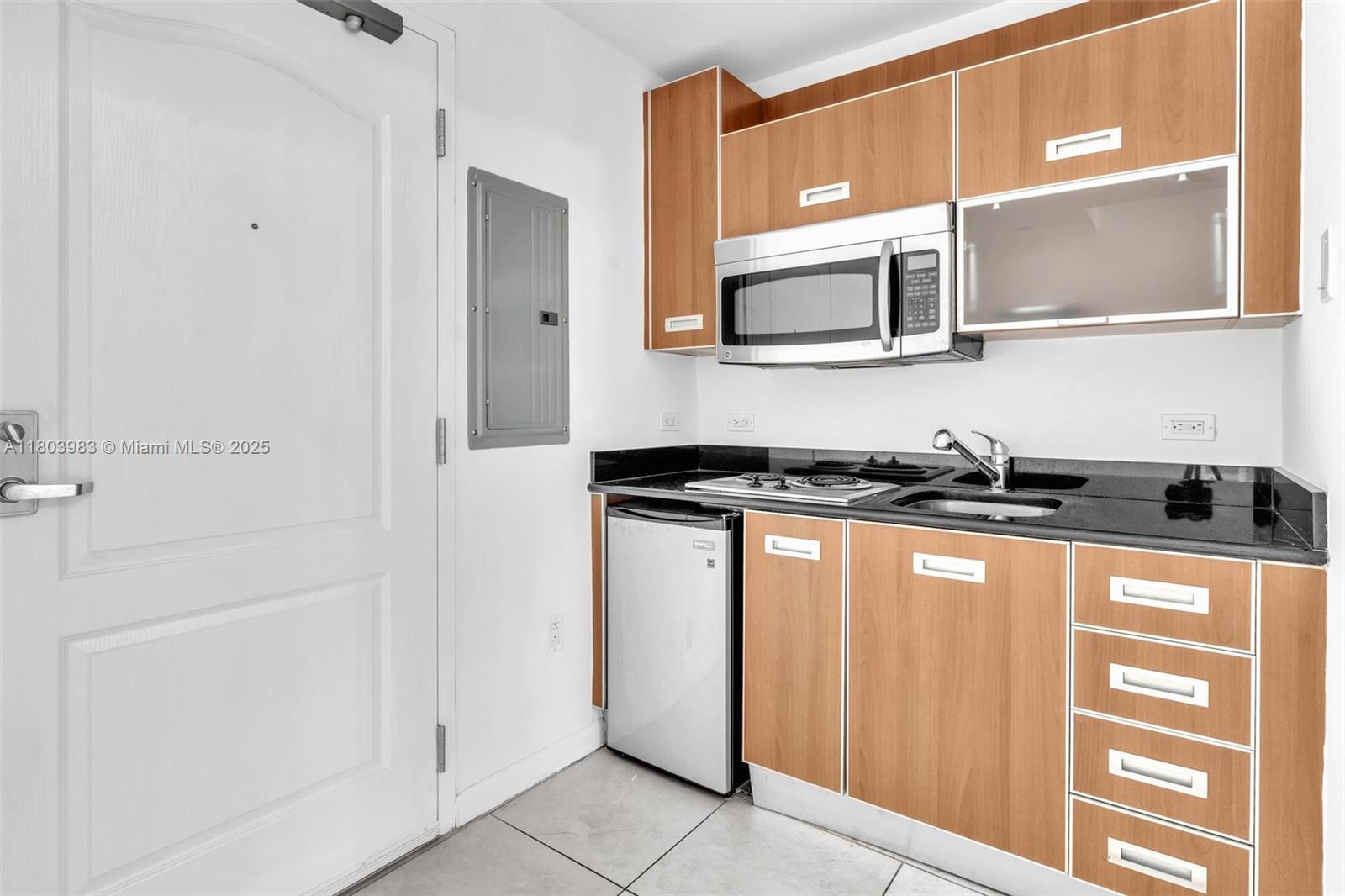WHITNEY CONDO - Residential Lease