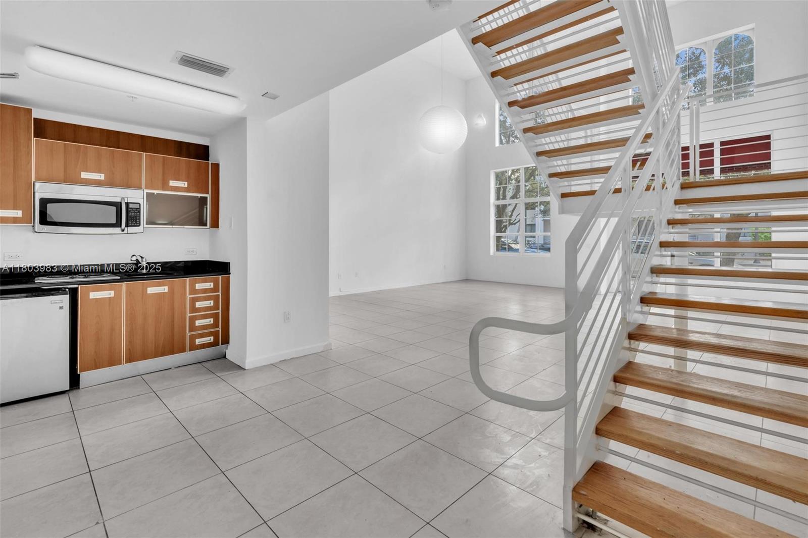 WHITNEY CONDO - Residential Lease