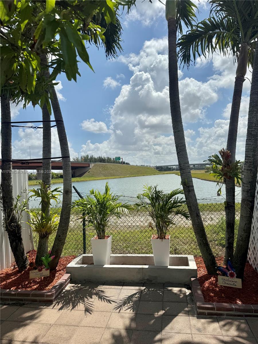 1153 Nw 123rd Ct 602, Miami, Broward County, Florida - 2 Bedrooms  
3 Bathrooms - 