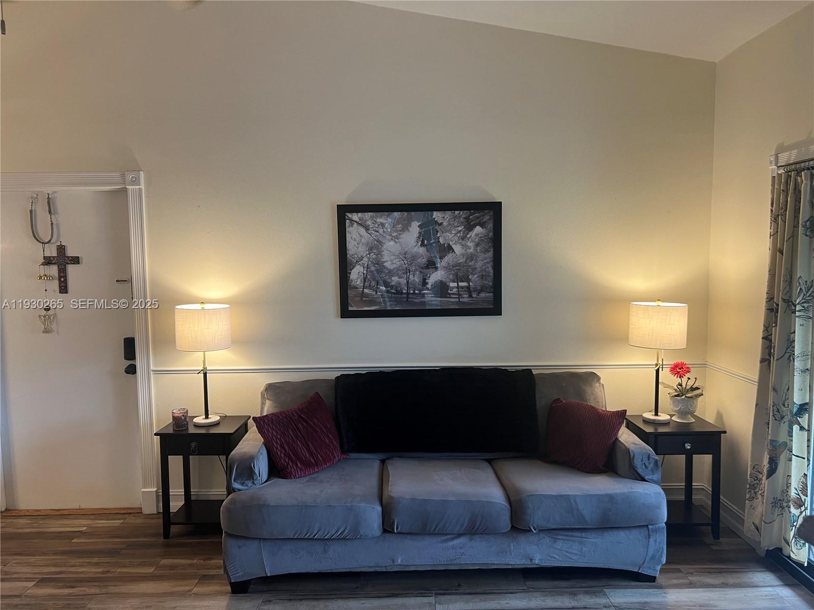 VILLA VALENCIA CONDO - Residential