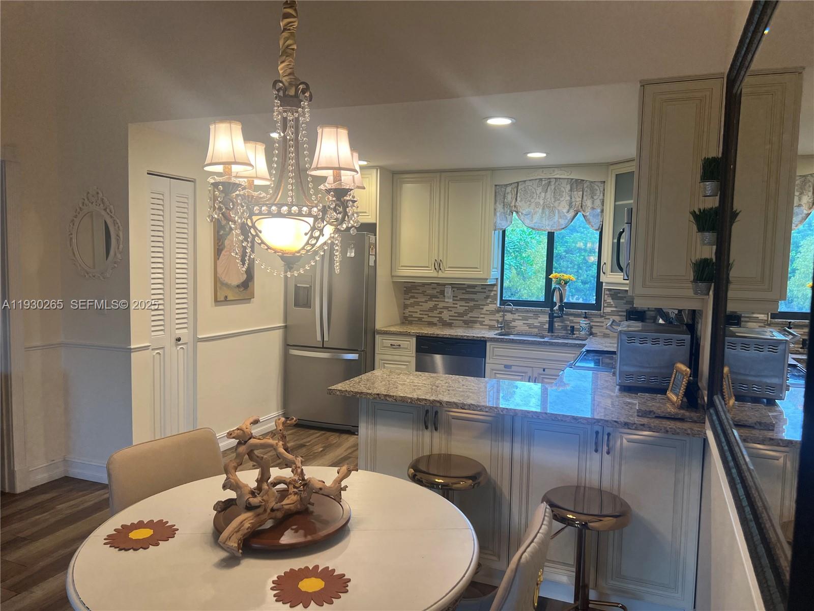 VILLA VALENCIA CONDO - Residential