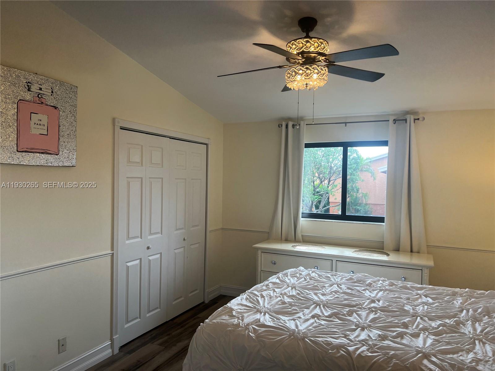 VILLA VALENCIA CONDO - Residential