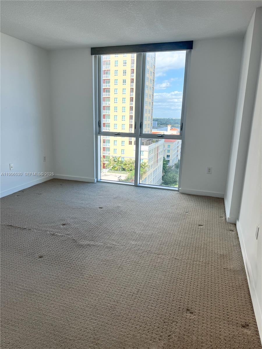 METROPOLIS I AT DADELAND - Residential