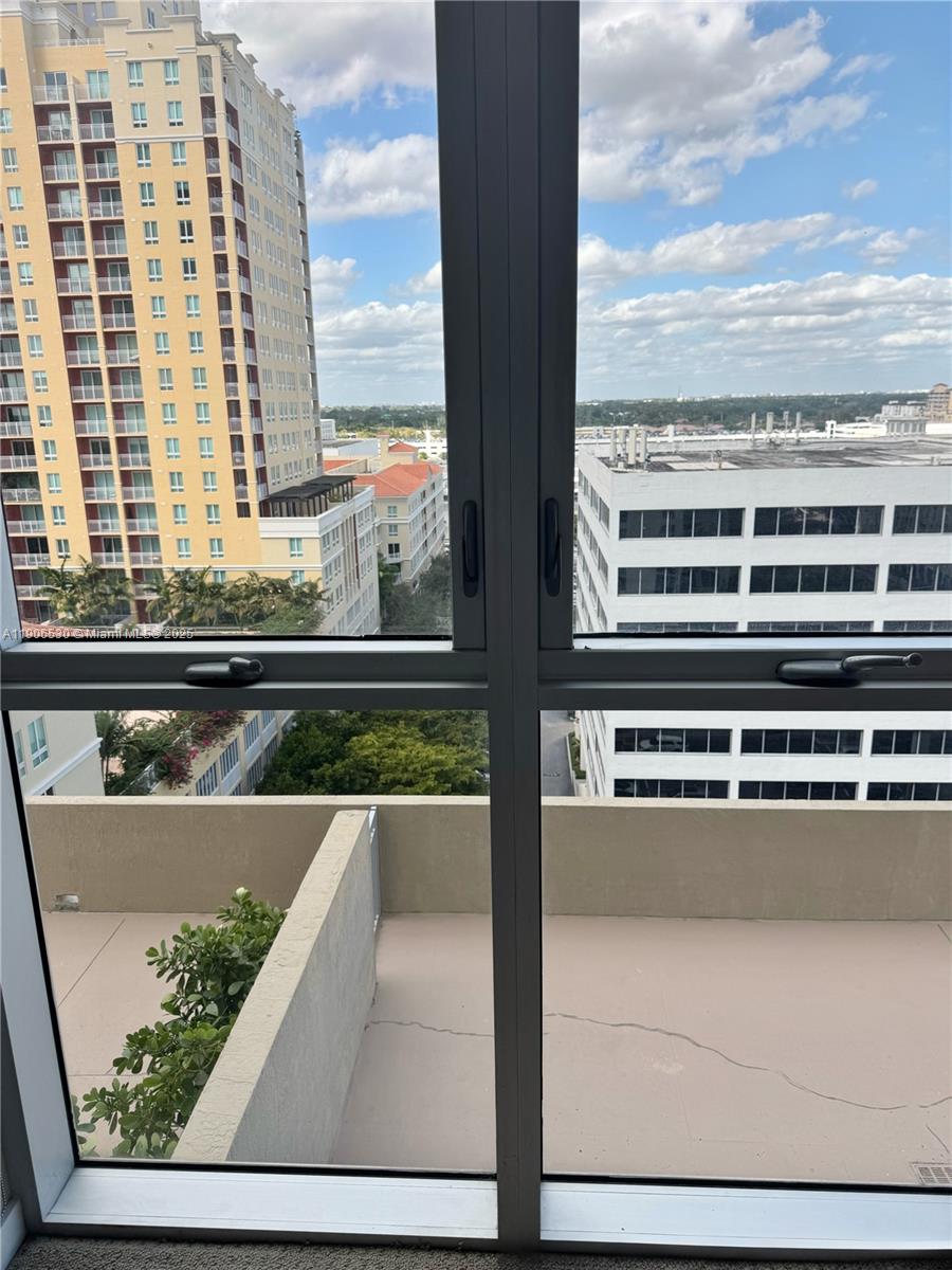 METROPOLIS I AT DADELAND - Residential