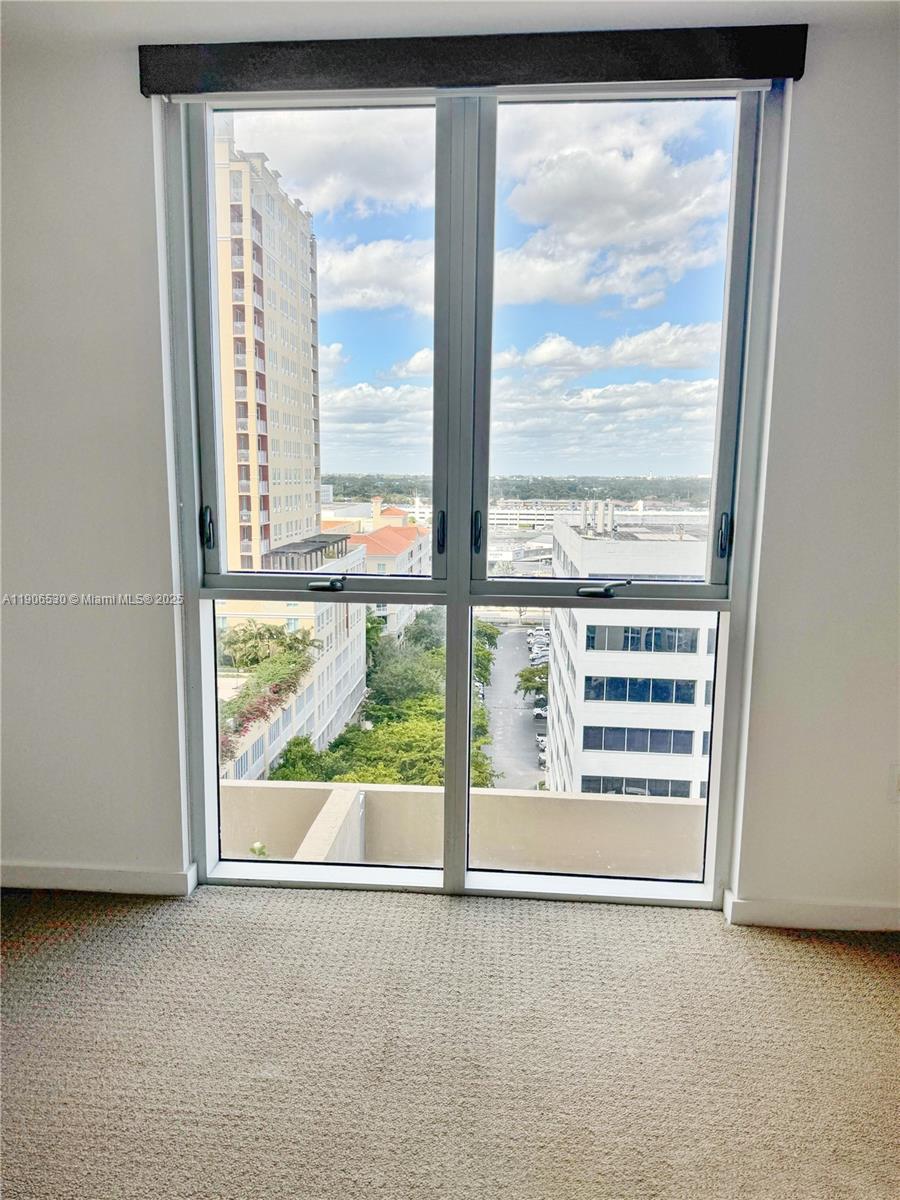 METROPOLIS I AT DADELAND - Residential