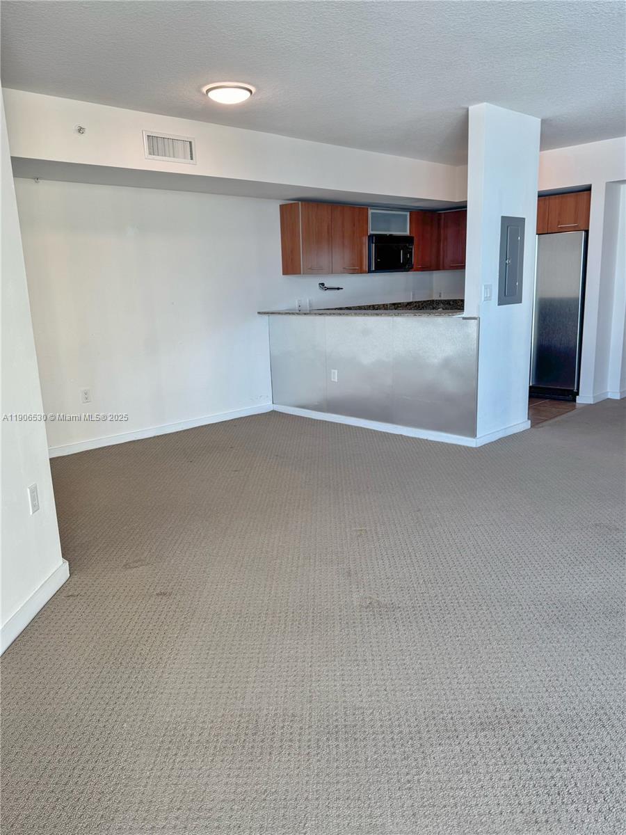 METROPOLIS I AT DADELAND - Residential