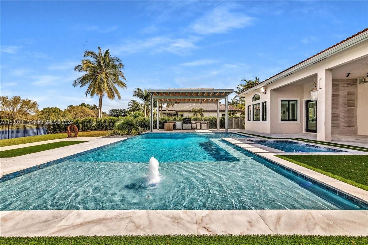 RIVERSTONE - Residential