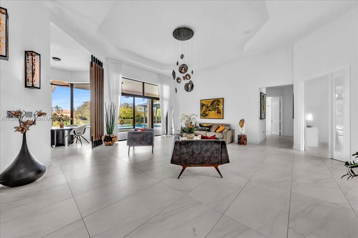 RIVERSTONE - Residential