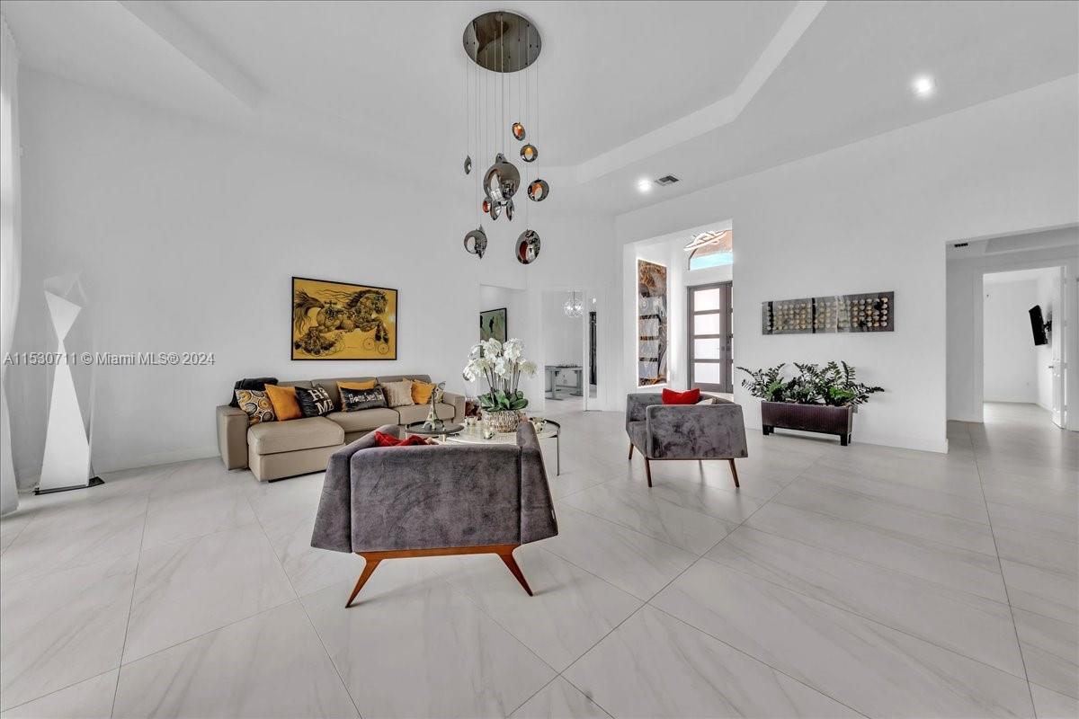 RIVERSTONE - Residential