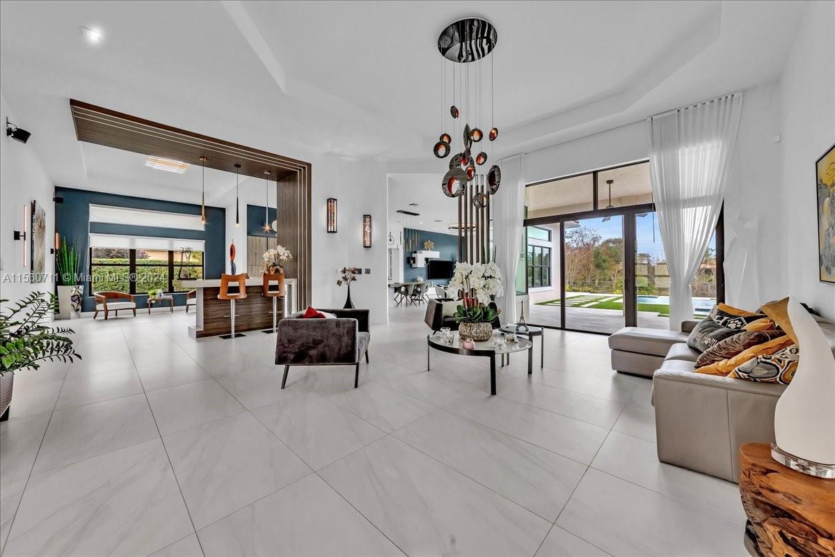 RIVERSTONE - Residential