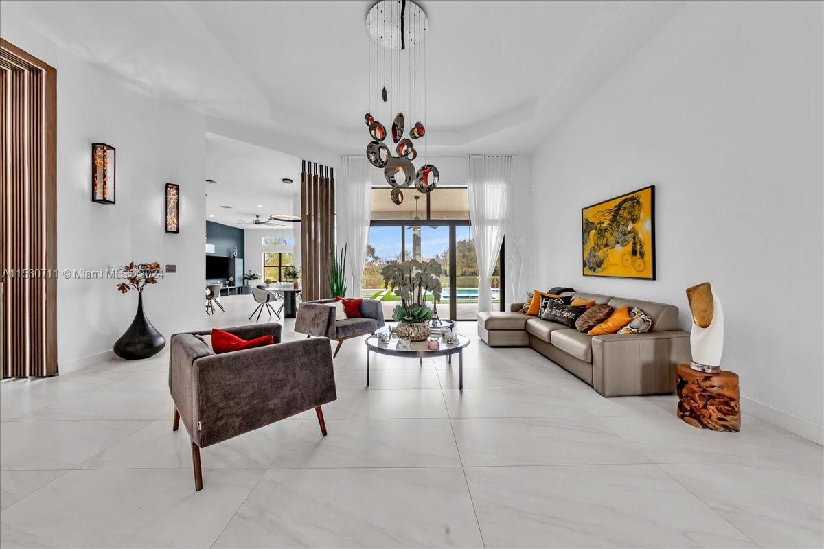 RIVERSTONE - Residential