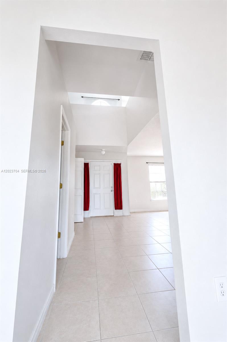 PORT ST LUCIE SECTION 44 - Residential Lease