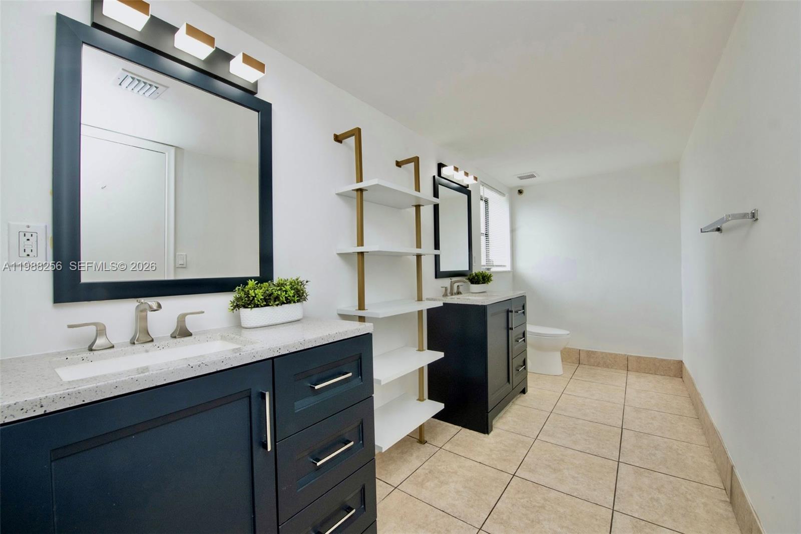 LAKEVIEW OF THE CALF CLUB - Residential