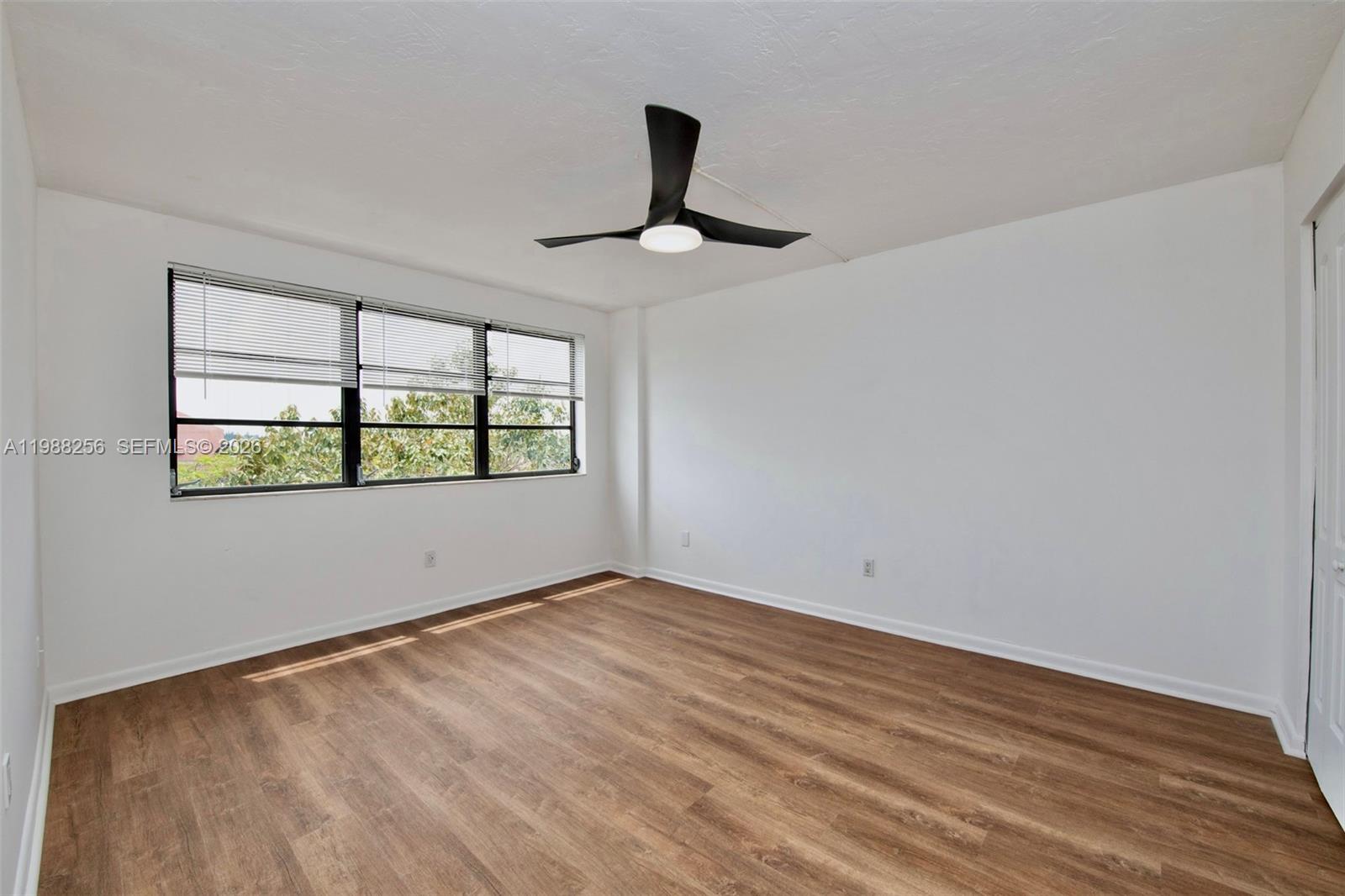 LAKEVIEW OF THE CALF CLUB - Residential