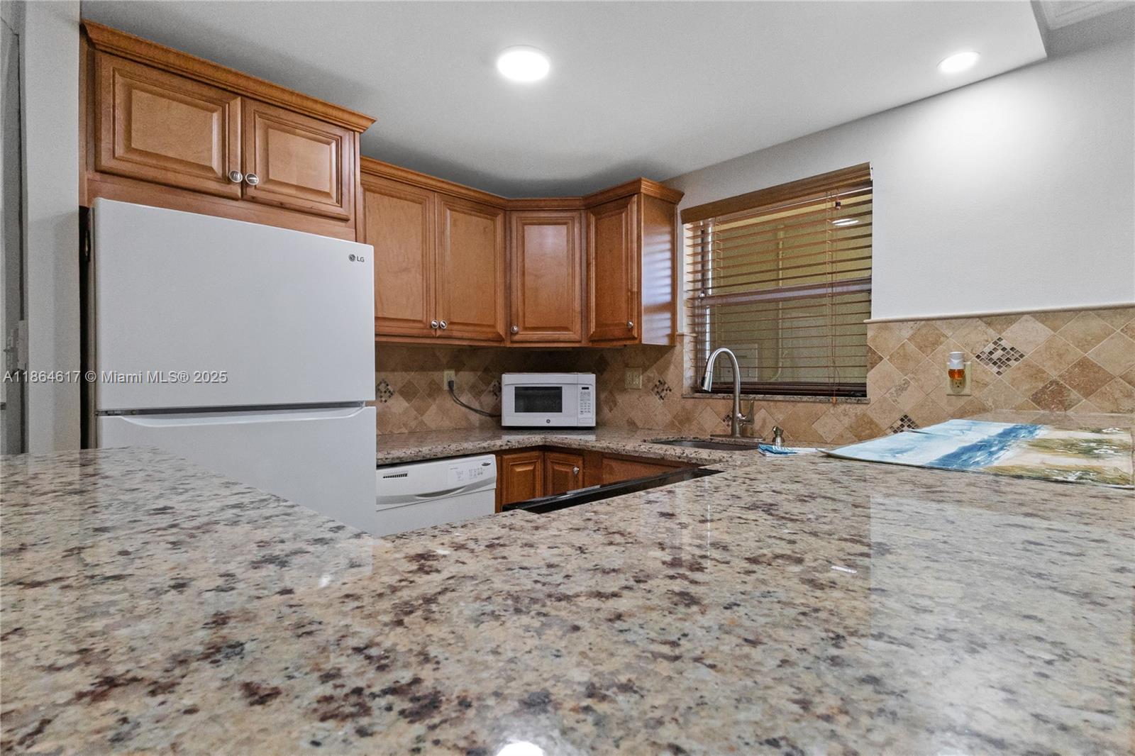 Casa Verano - Residential Lease