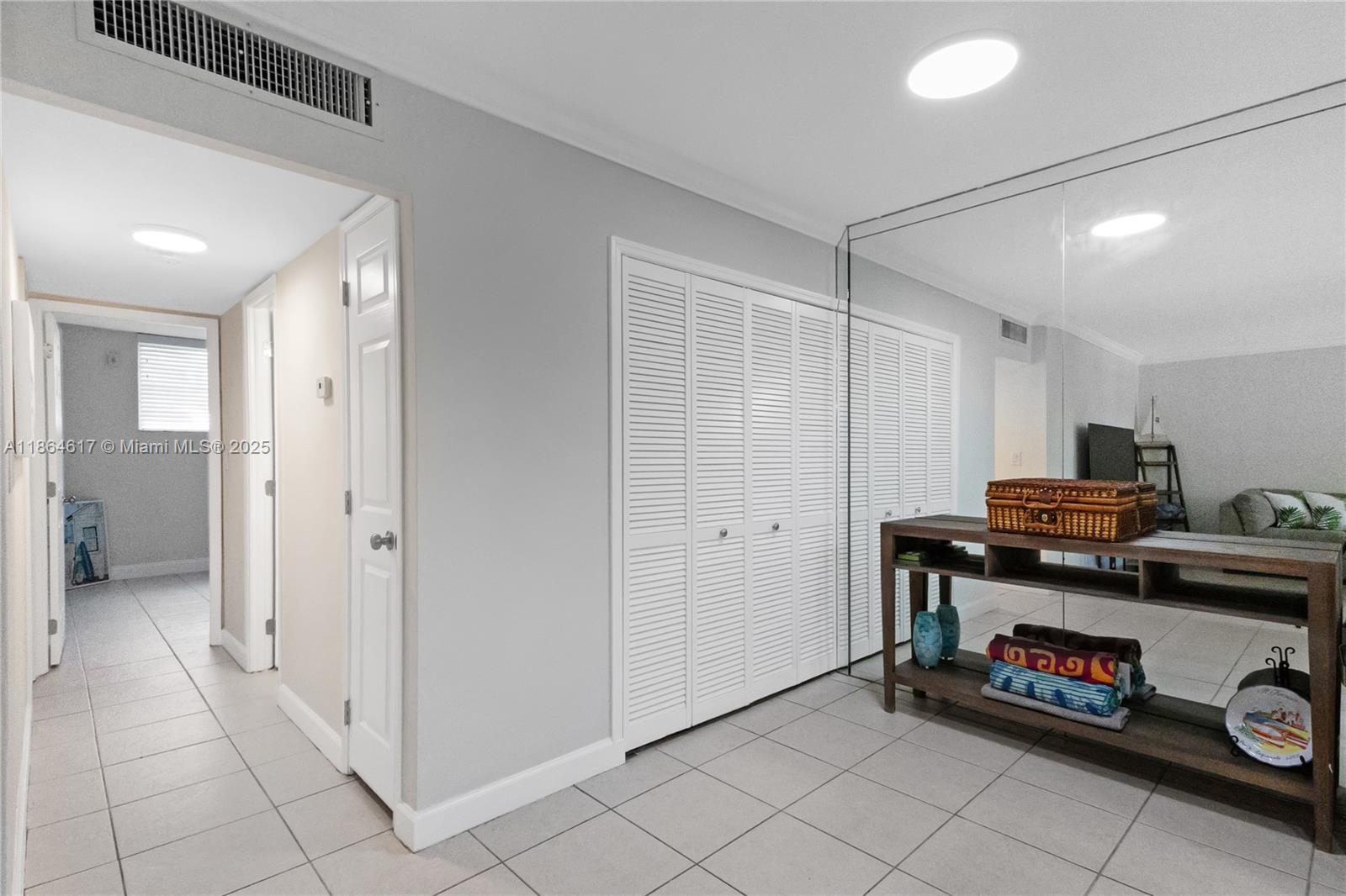 Casa Verano - Residential Lease