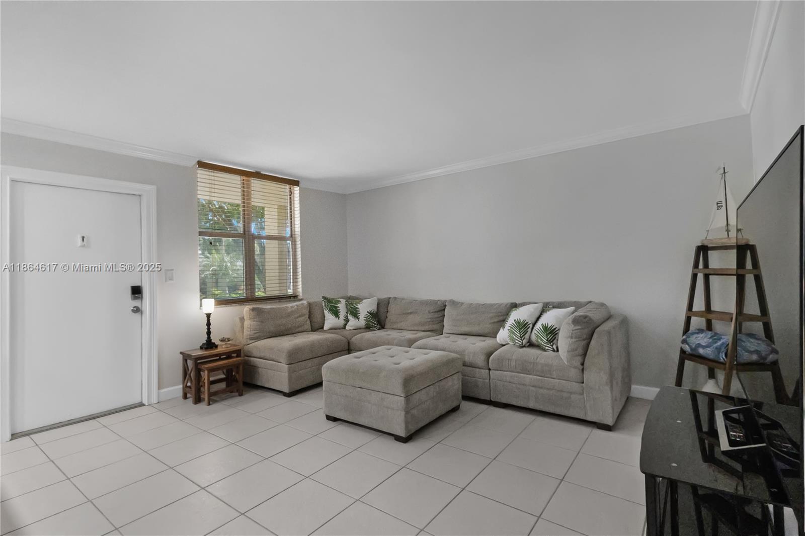 Casa Verano - Residential Lease