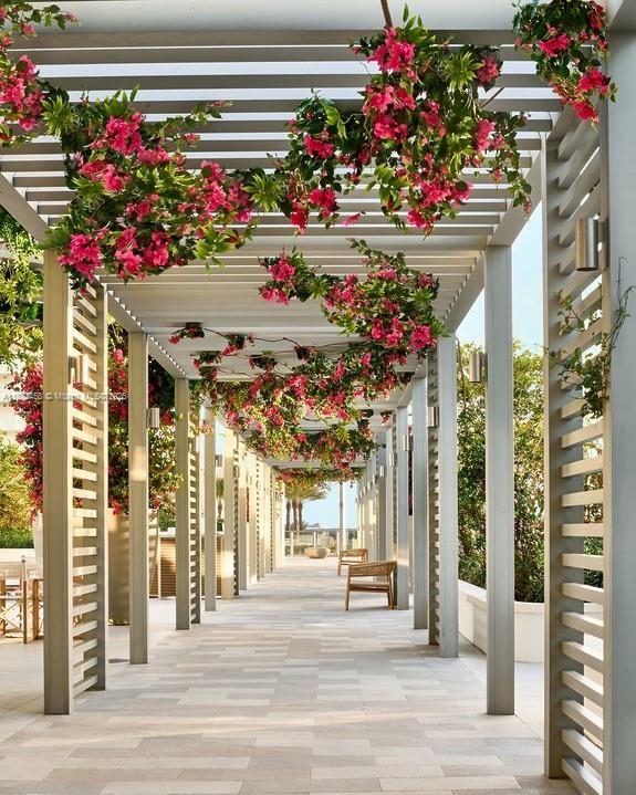 FIVE PARK CONDO - Residential