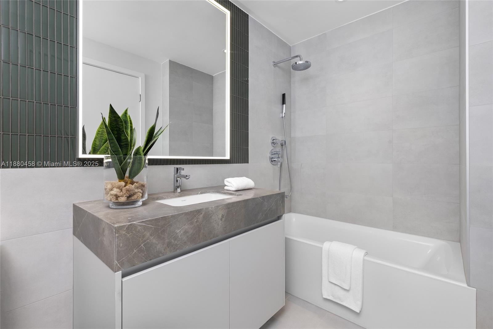 FIVE PARK CONDO - Residential