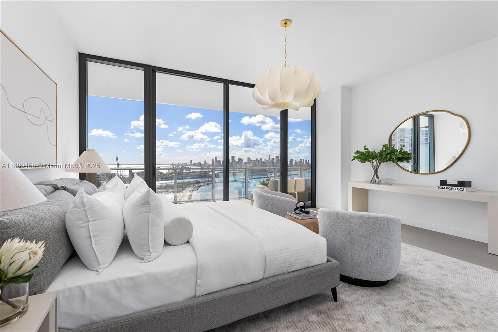 FIVE PARK CONDO - Residential