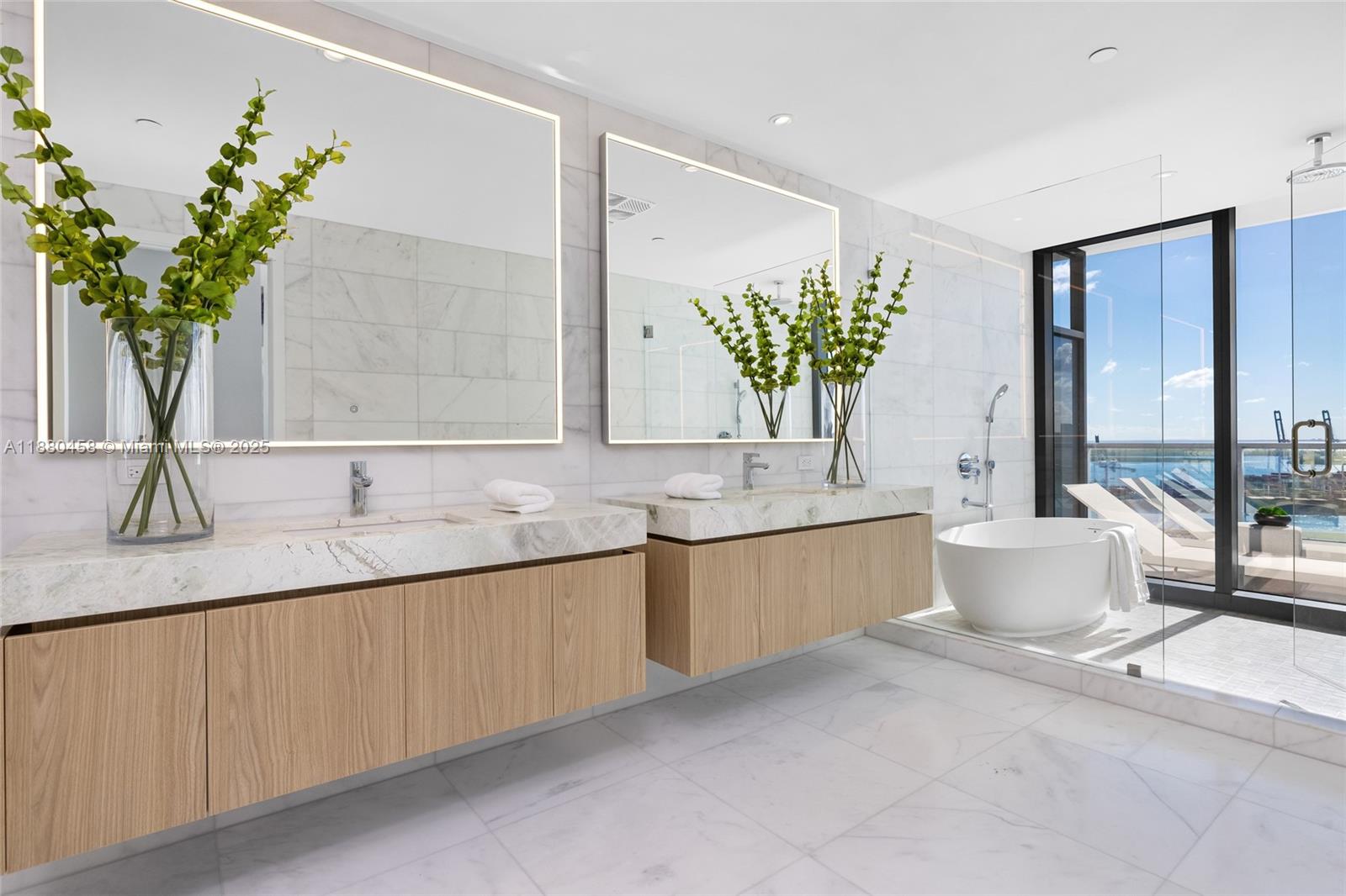 FIVE PARK CONDO - Residential