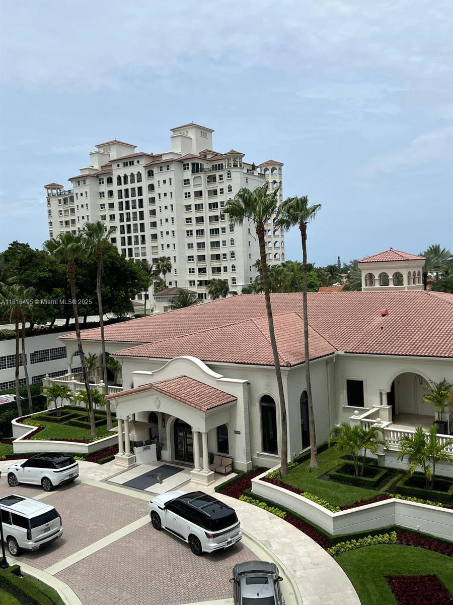 TOWERS OF PORTO VITA-SOUT - Residential Lease