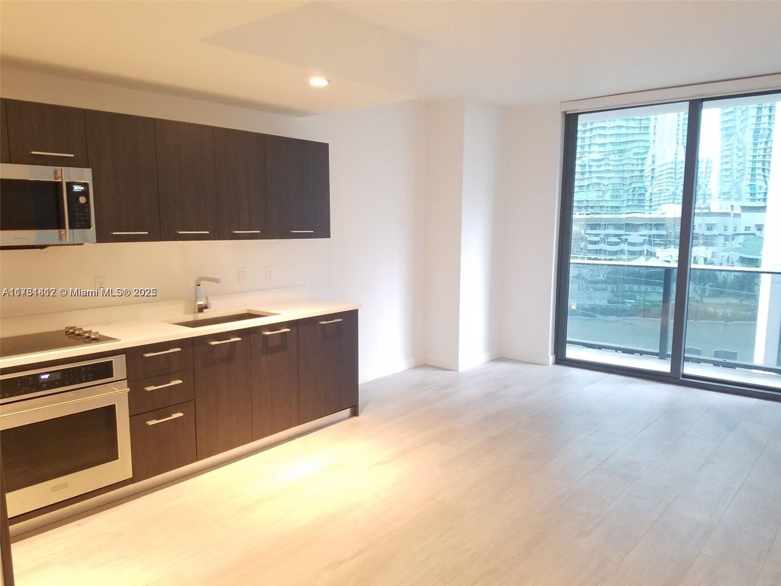 BRICKELL HEIGHTS WEST CON - Residential