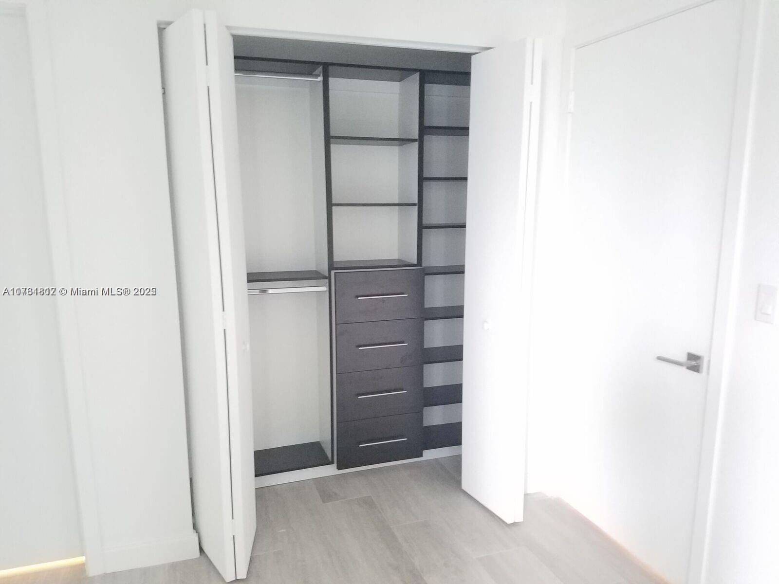 BRICKELL HEIGHTS WEST CON - Residential