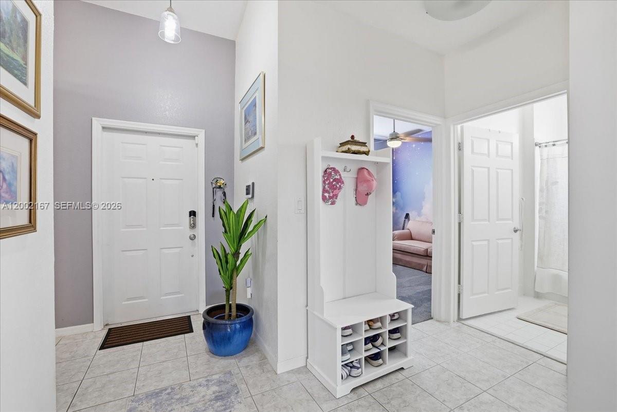 7600 S Aragon Blvd 1