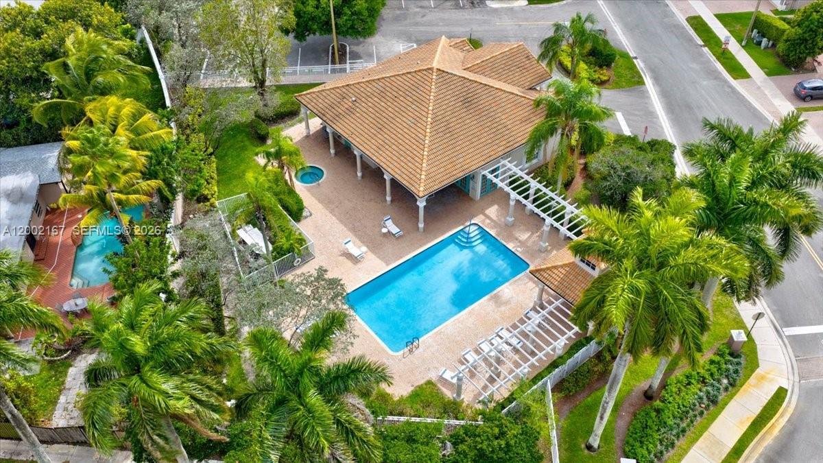 REGENCY HOMES AT SUNRISE - Residential