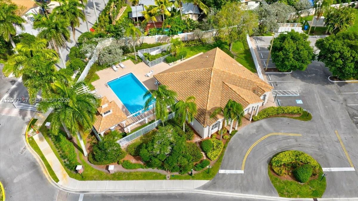 REGENCY HOMES AT SUNRISE - Residential