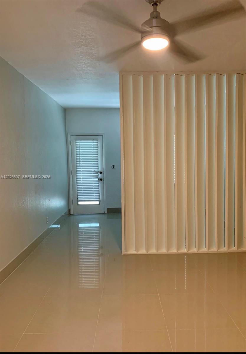 6498 Collins Ave 41
