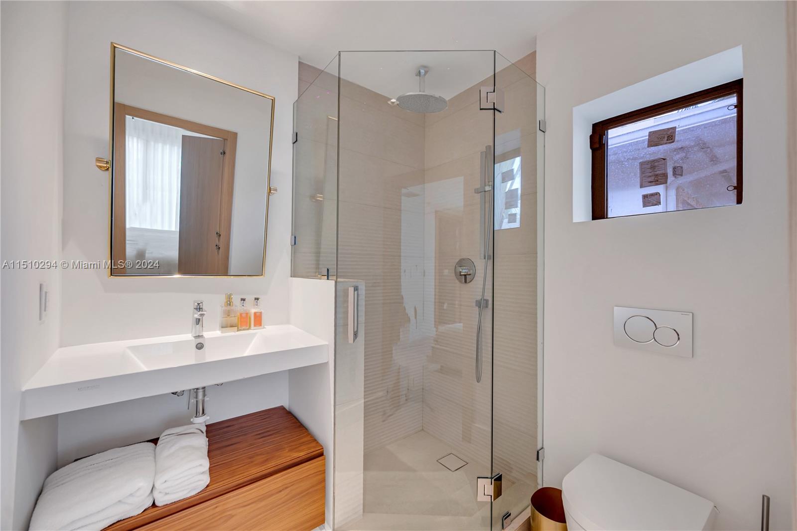 BISCAYNE POINT - Residential