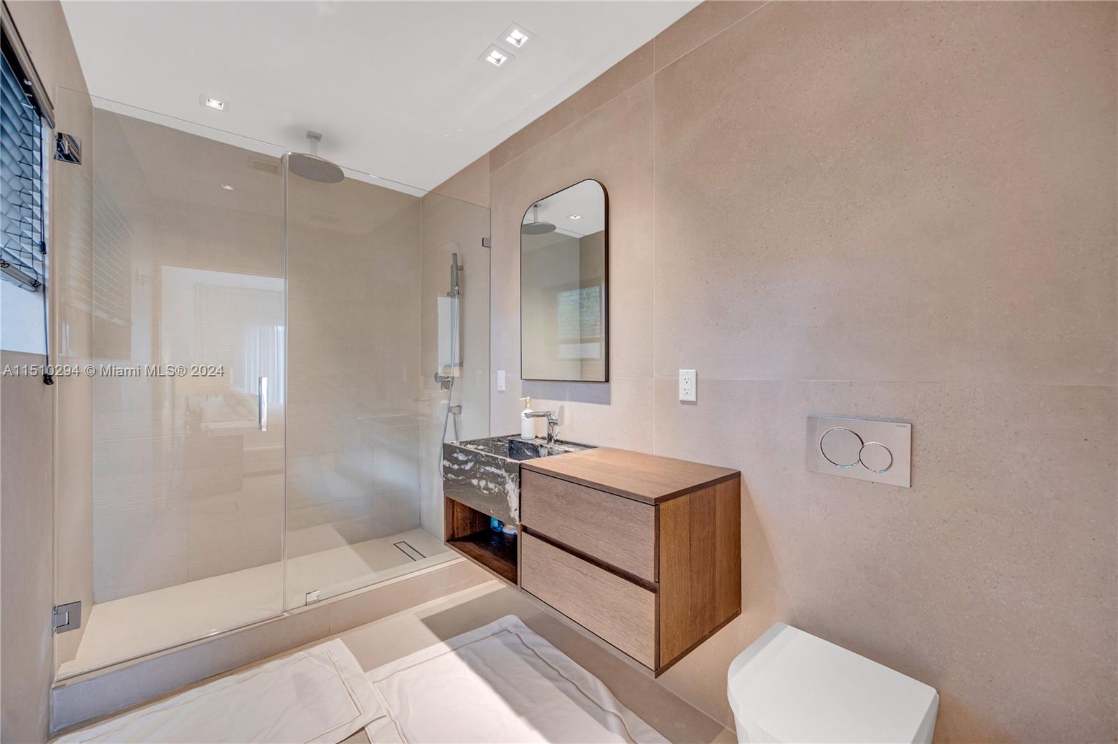 BISCAYNE POINT - Residential