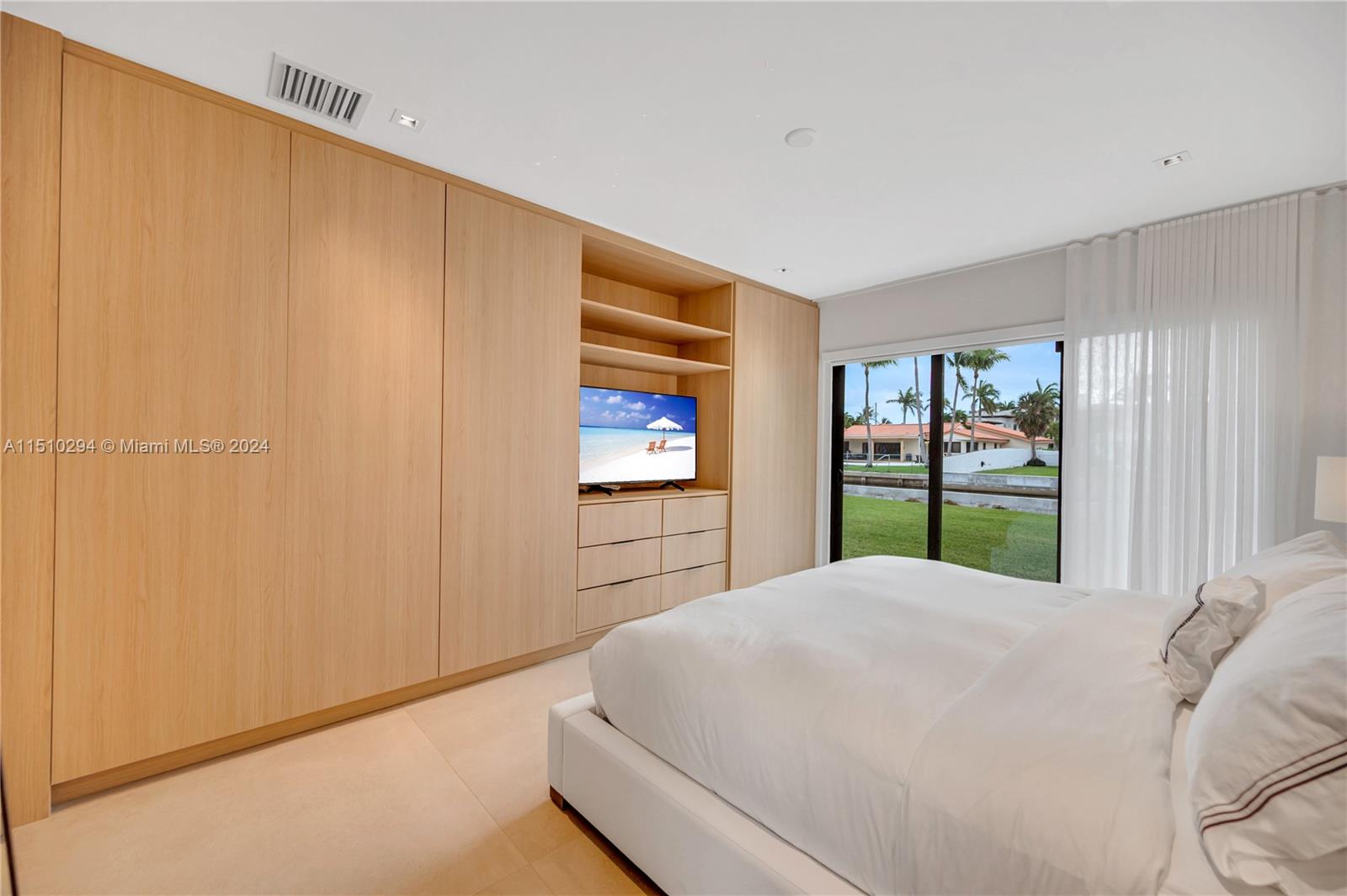 BISCAYNE POINT - Residential