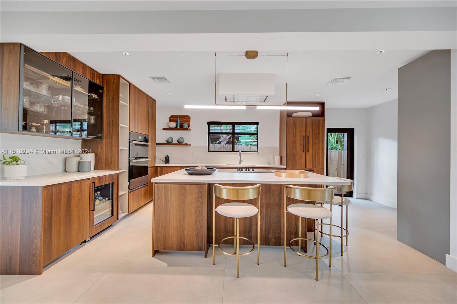 BISCAYNE POINT - Residential