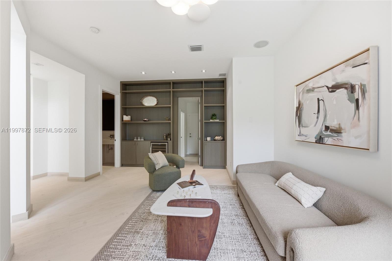 Country Club Estates - Residential