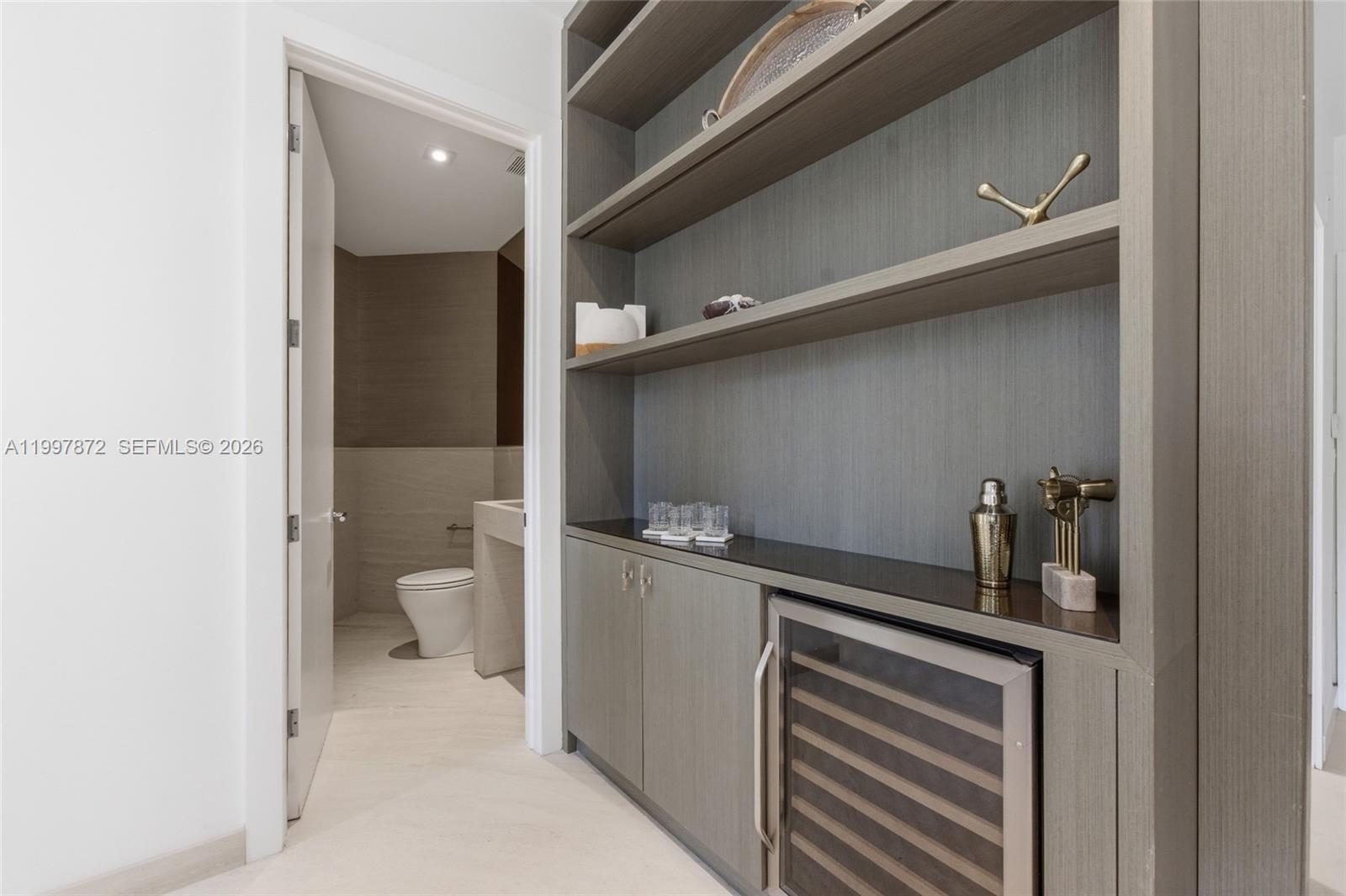 Country Club Estates - Residential