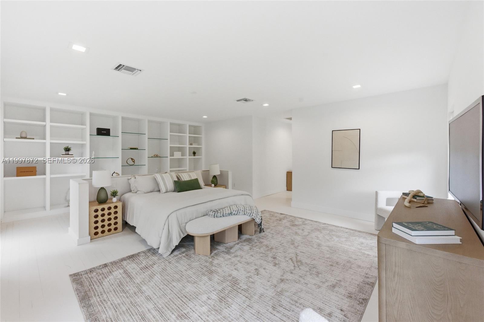 Country Club Estates - Residential