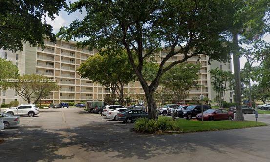 3090 N Course Dr 807