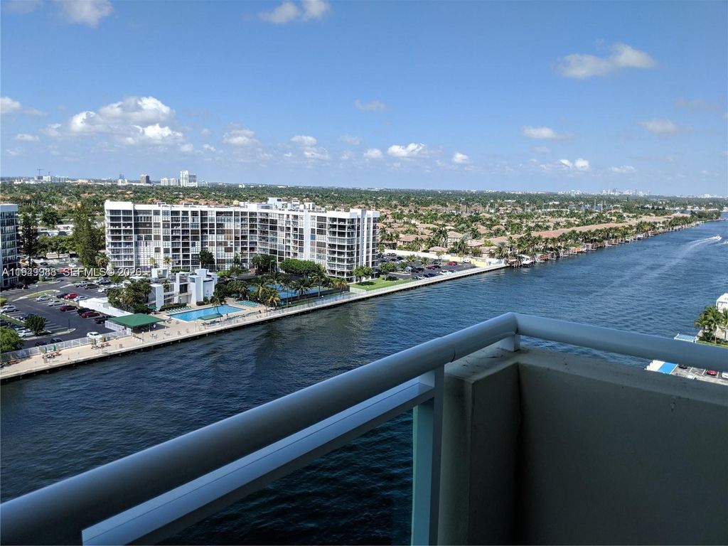 Photo of 3000 S Ocean Dr #1412, Hollywood, FL 33019 (MLS # A11949988)