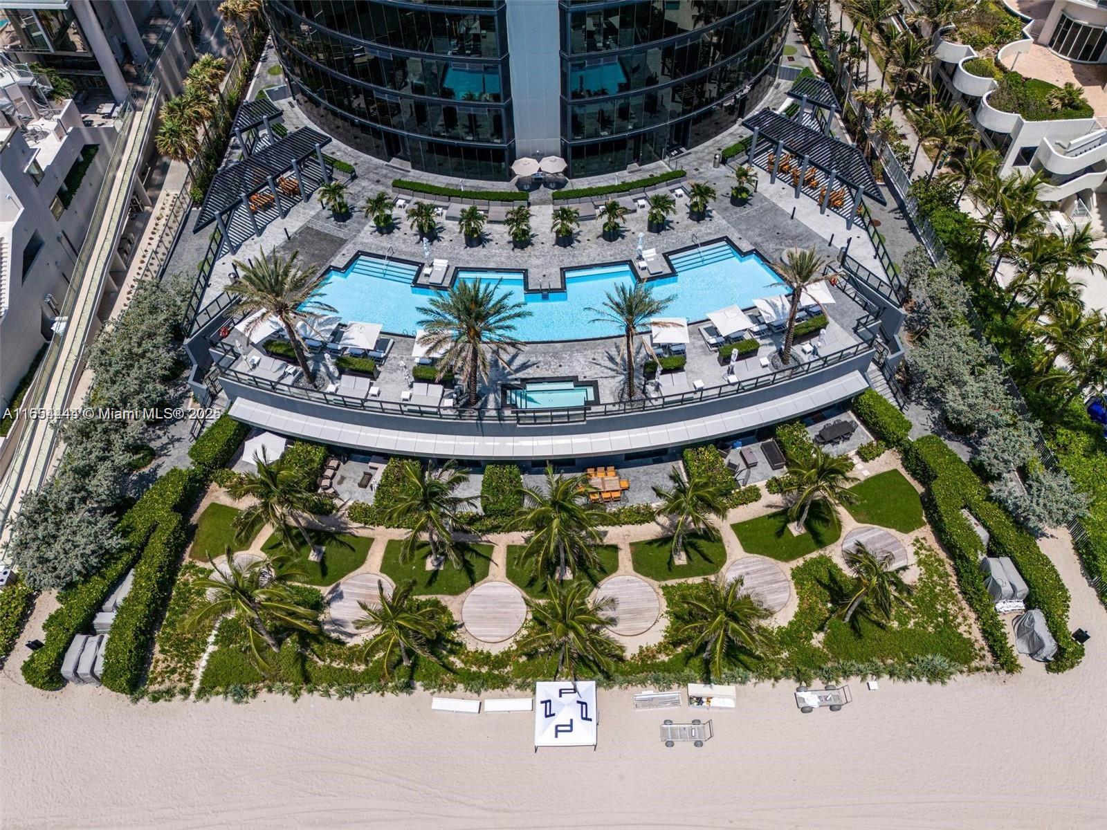 18555 COLLINS AVENUE COND - Residential Lease