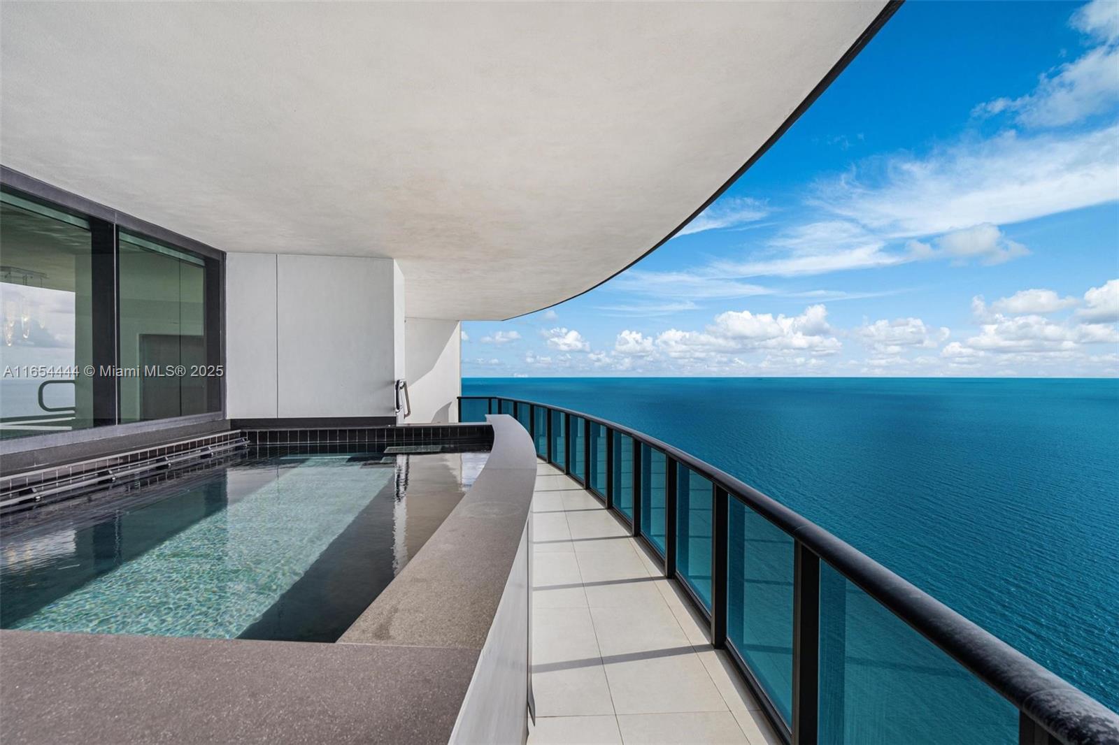 18555 COLLINS AVENUE COND - Residential Lease