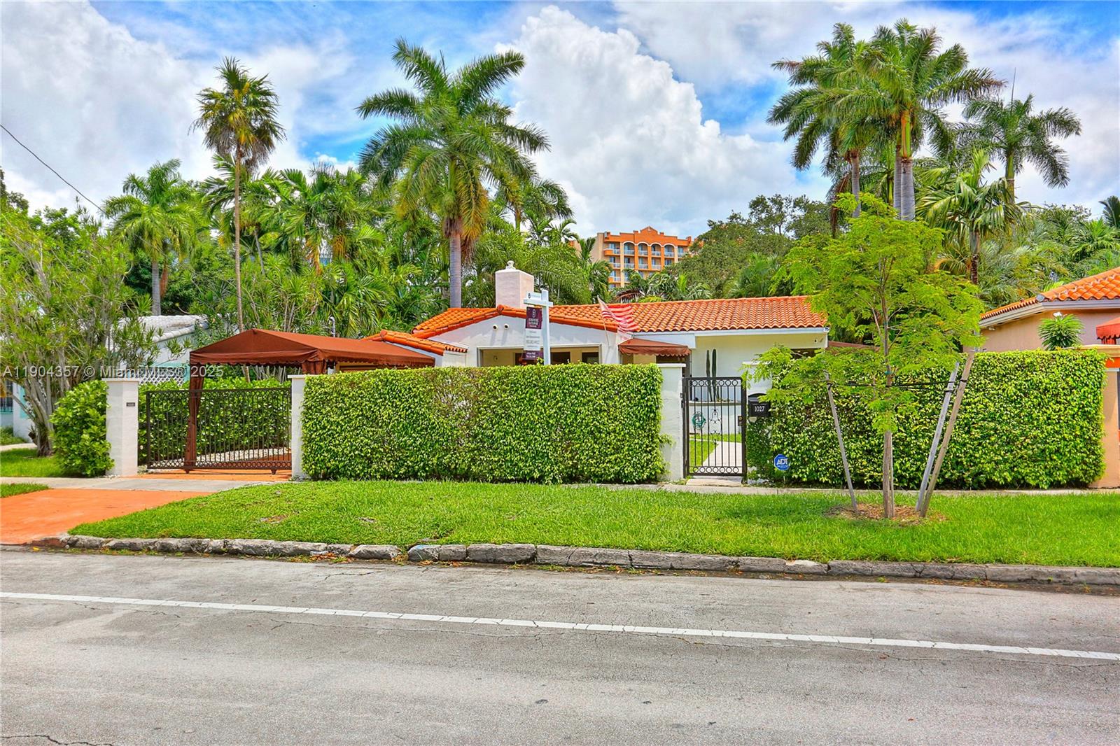 EAST SHENANDOAH - Residential Lease