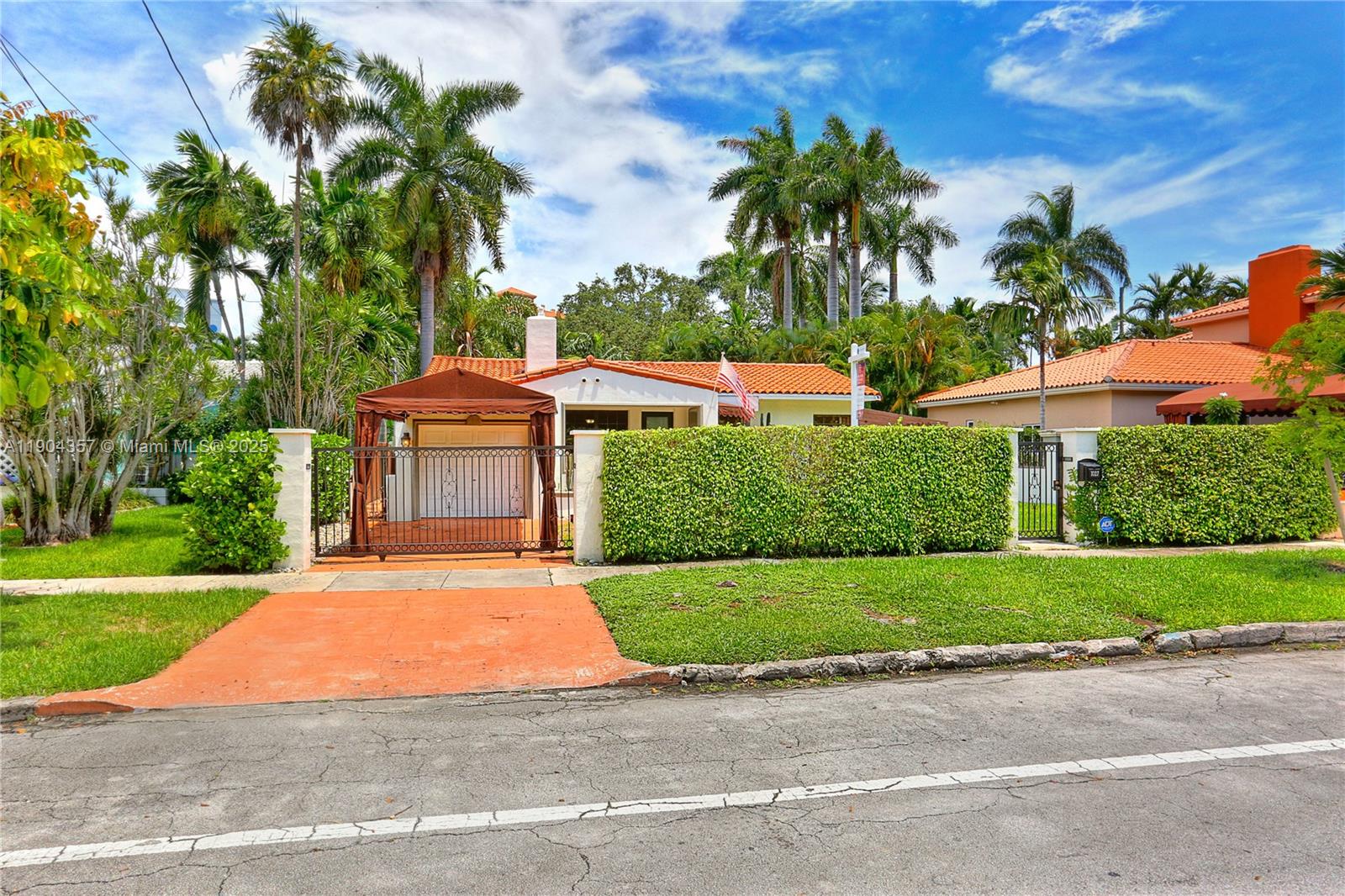 EAST SHENANDOAH - Residential Lease