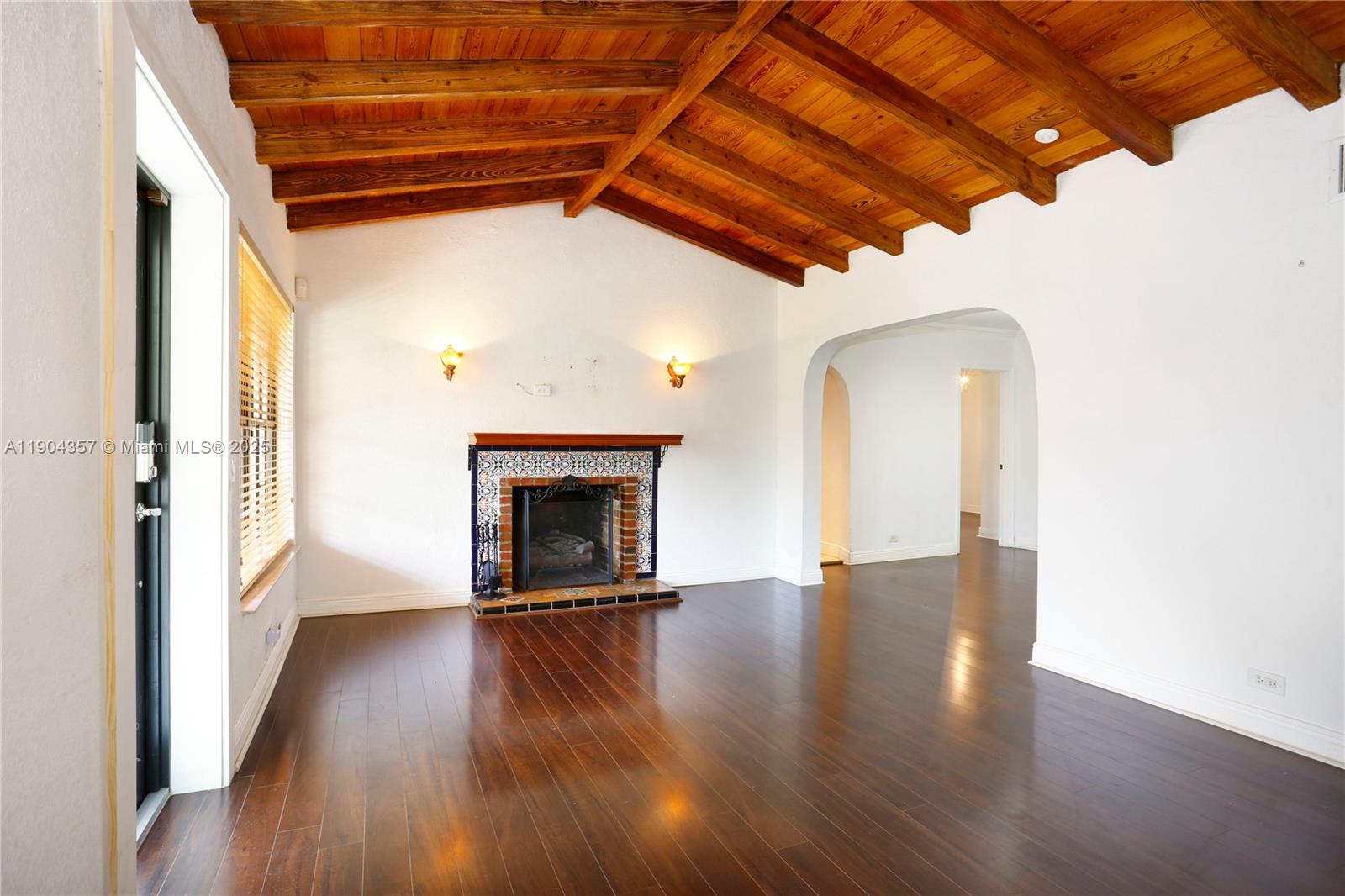 EAST SHENANDOAH - Residential Lease