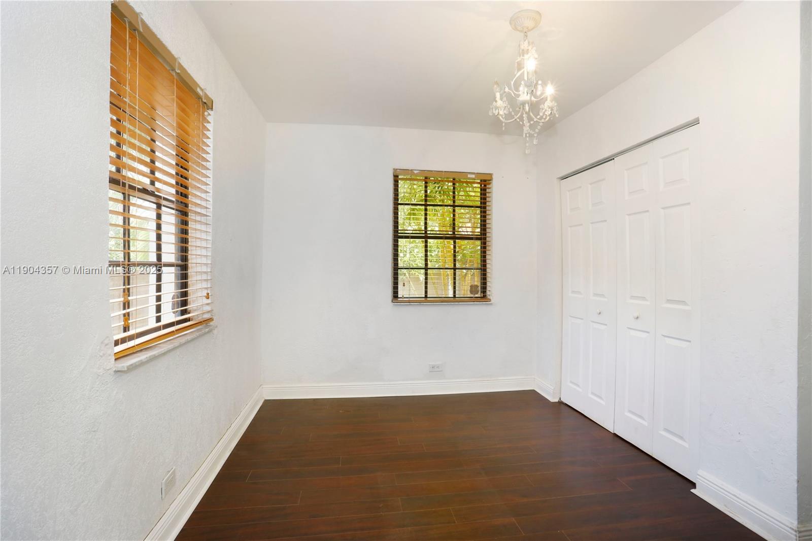 EAST SHENANDOAH - Residential Lease